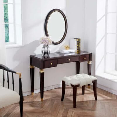 dresser with mirror